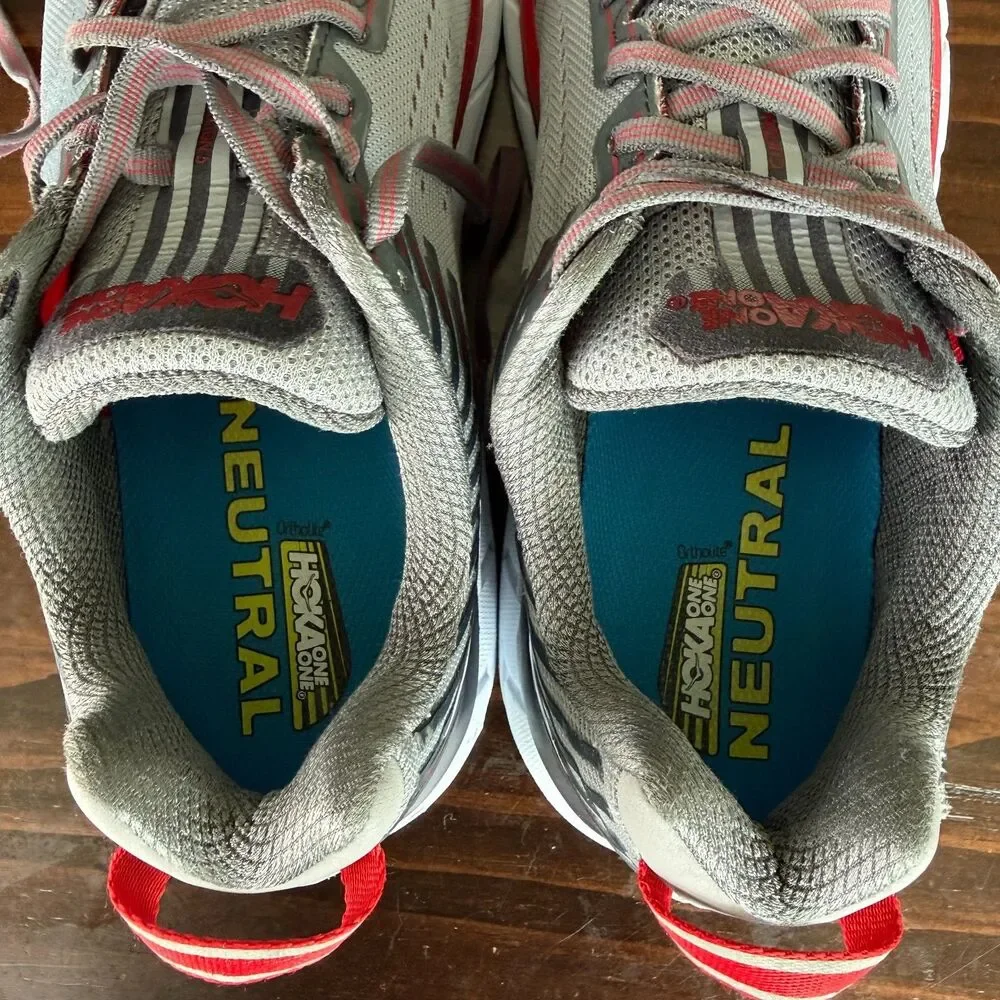 Hoka One One Clifton 5 Road Running Shoe Size 9.5 EE Gray Red Men's Sneaker - Picture 4 of 12